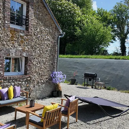 - Fetes Autorisees & Jacuzzi 別荘