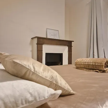 - Fetes Autorisees & Jacuzzi