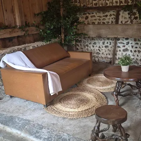 - Fetes Autorisees & Jacuzzi 別荘