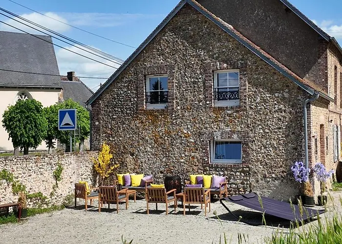 - Fetes Autorisees & Jacuzzi Les Aspres