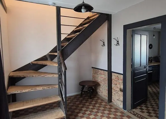 - Fetes Autorisees & Jacuzzi Holiday home *