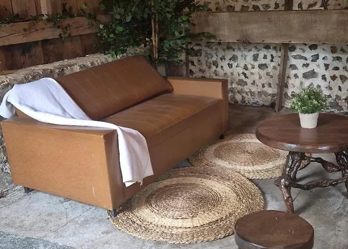 - Fetes Autorisees & Jacuzzi Holiday home