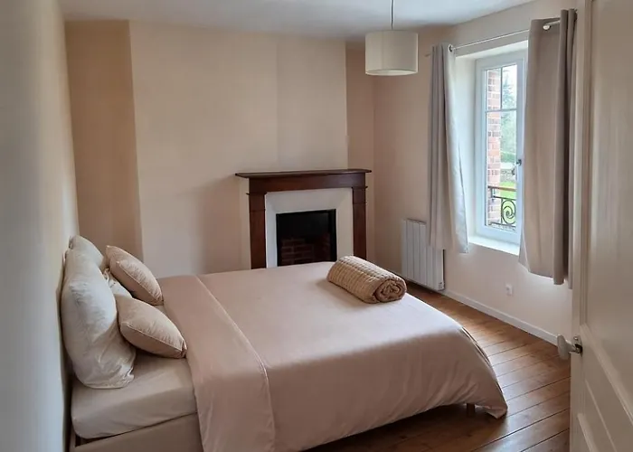 - Fetes Autorisees & Jacuzzi